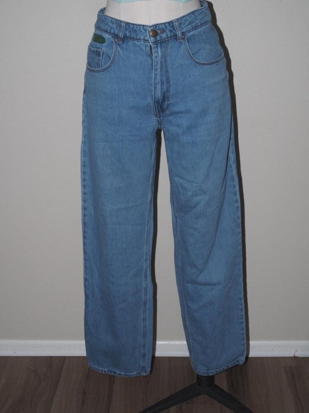 Empire Y2K Light Wash Baggy Wide Leg Jeans | Size US6